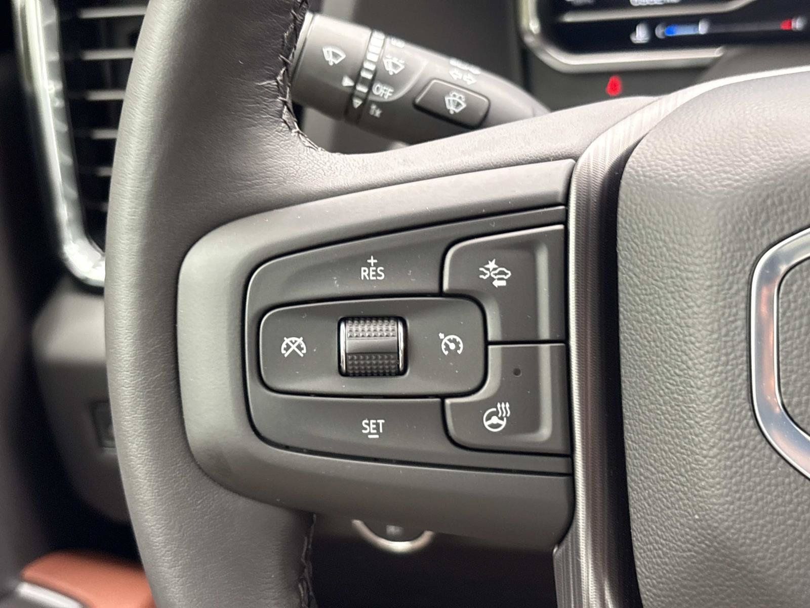 Used 2025 GMC Sierra 2500 Denali Ultimate AWD/4WD image 20
