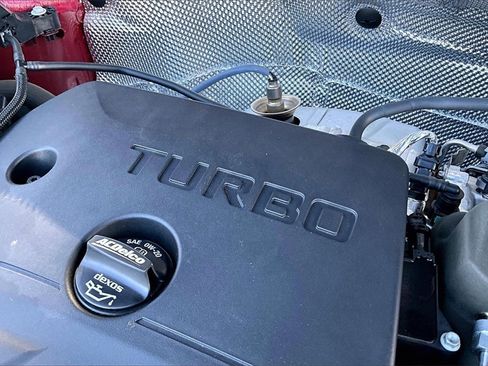 Used 2024 Chevrolet TrailBlazer RS w/ Driver Confidence Package image 32