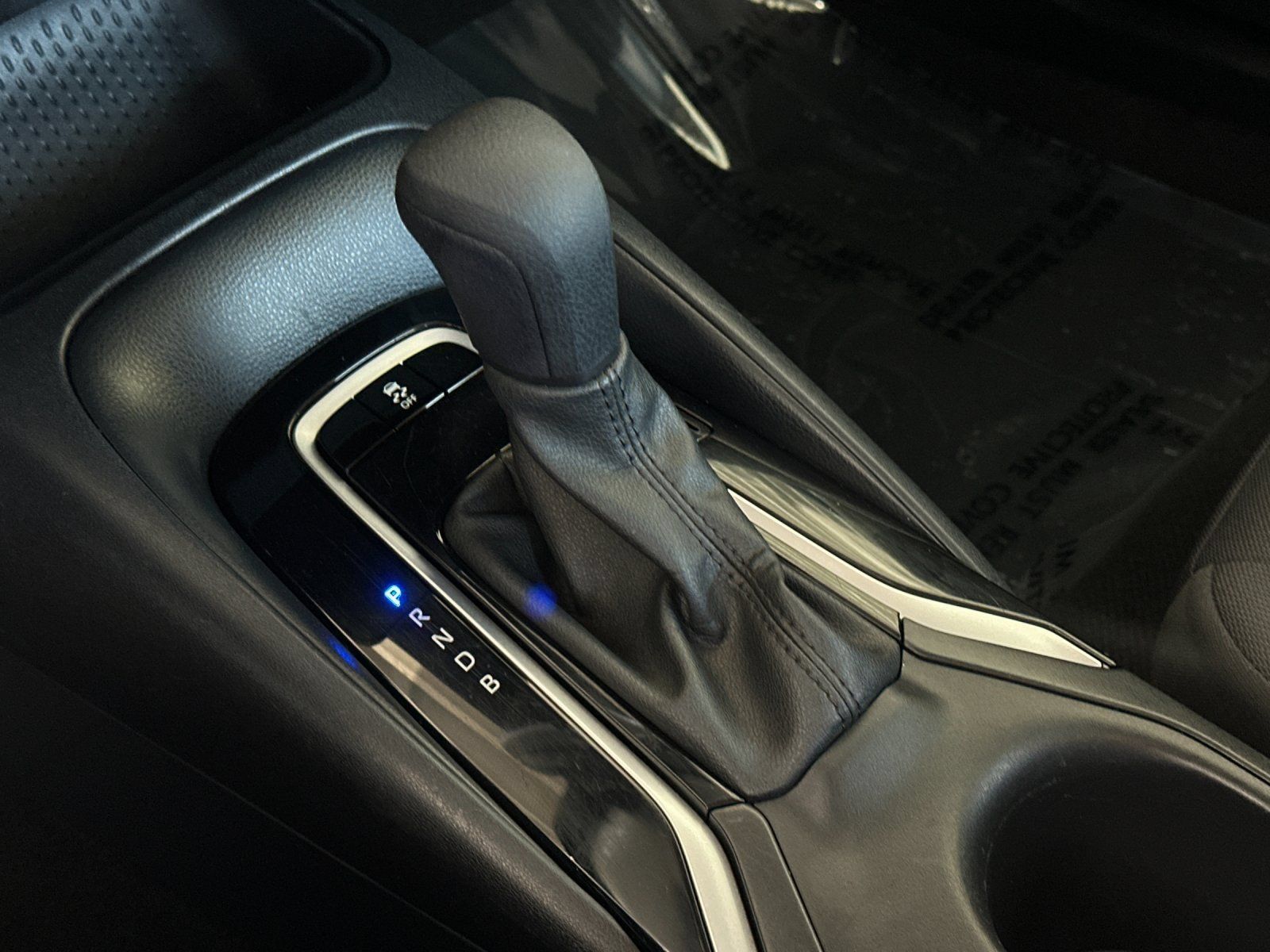 Used 2024 Toyota Corolla LE FWD image 18