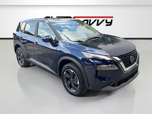 Used 2024 Nissan Rogue SV image 1