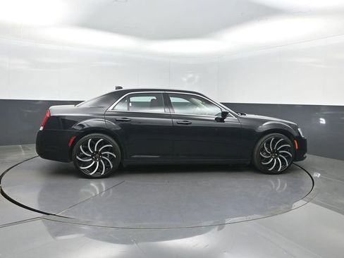 Used 2023 Chrysler 300 Touring RWD image 33