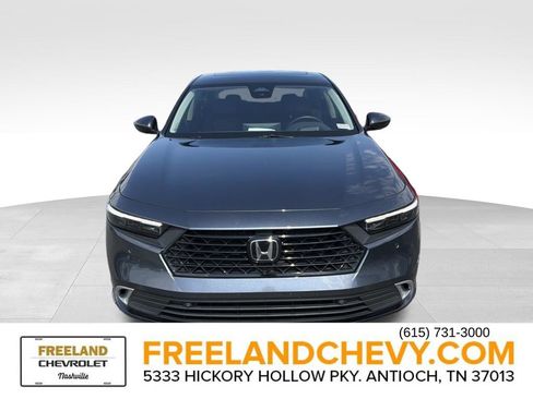 Used 2025 Honda Accord Touring image 9