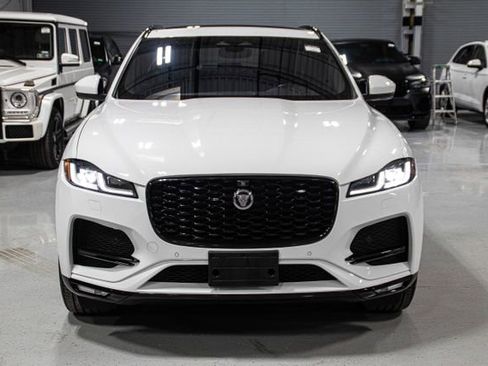 Used 2021 Jaguar F-PACE S image 2