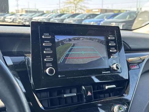 Used 2024 Toyota Camry SE FWD image 18