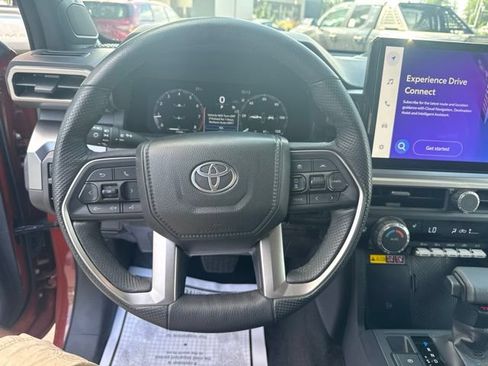 Used 2025 Toyota Tacoma TRD Off-Road w/ TRD Off Road Upgrade Package AWD/4WD image 18
