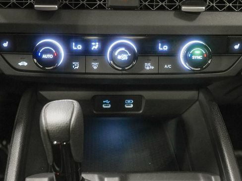 Used 2023 Honda Accord EX image 28