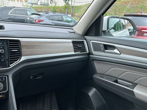 Used 2023 Volkswagen Atlas SEL AWD/4WD image 22