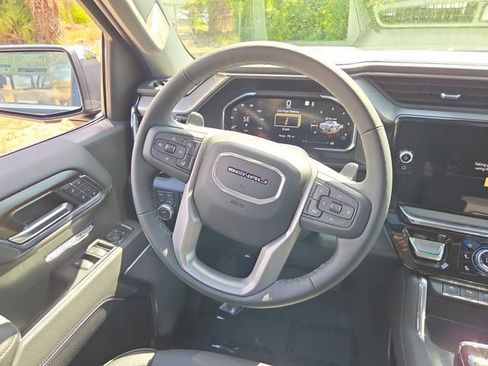 New 2026 GMC Sierra 1500 Denali w/ Denali Reserve Package AWD/4WD image 15