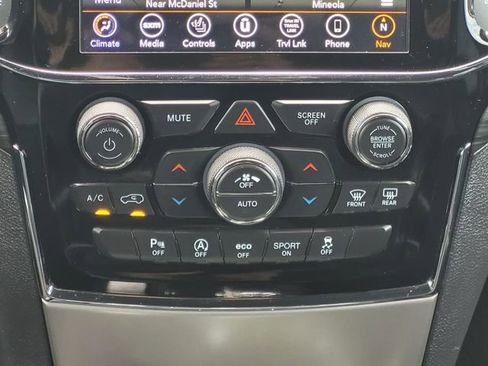 Used 2019 Jeep Grand Cherokee Altitude RWD image 14