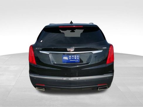 Used 2017 Cadillac XT5 Luxury w/ Driver Awareness Package FWD image 5