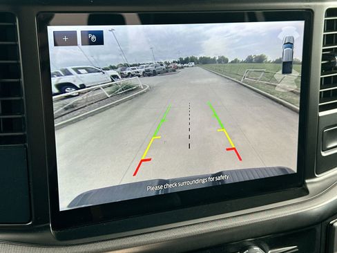 Used 2023 Ford F150 Platinum image 17