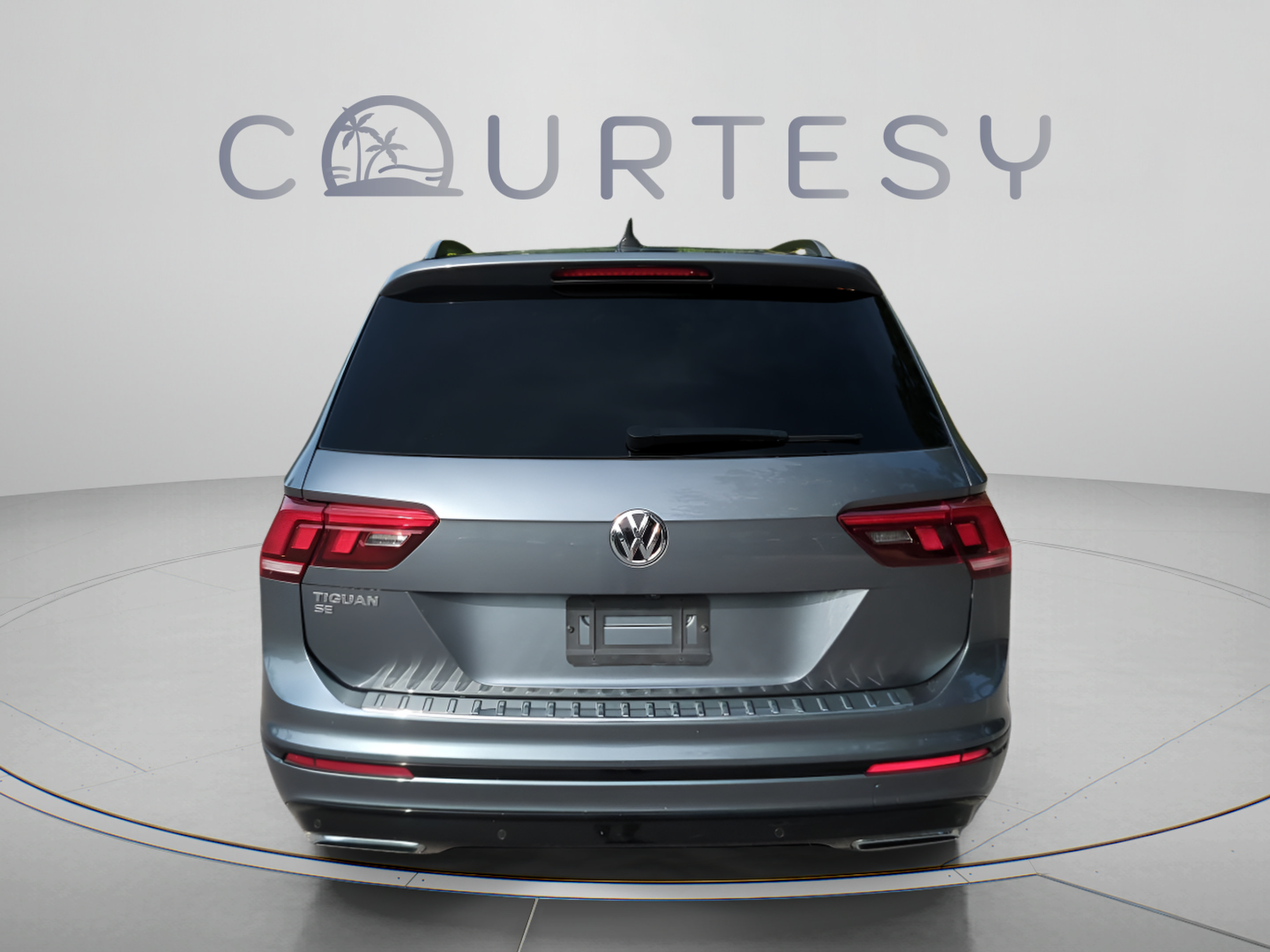 Used 2020 Volkswagen Tiguan SE R-Line FWD image 6