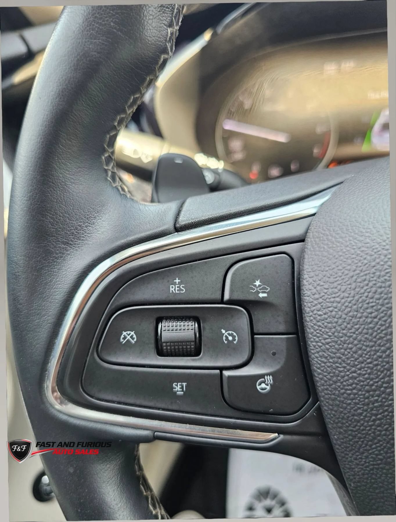 Used 2021 Buick Envision Essence AWD/4WD image 17