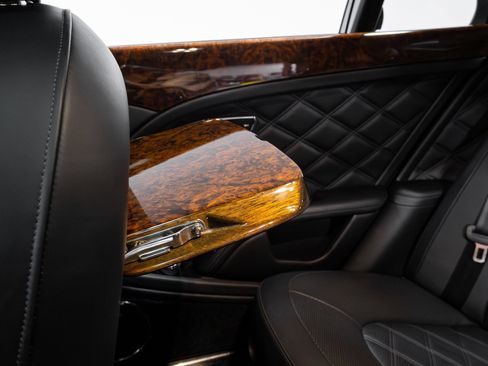 Used 2016 Bentley Mulsanne Speed image 66