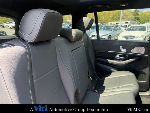 Certified 2025 Mercedes-Benz GLS 450 4MATIC image 28