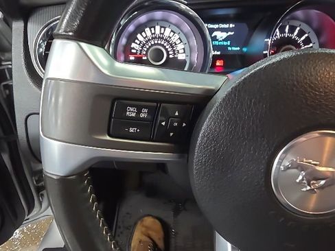 Used 2013 Ford Mustang GT Premium RWD image 24