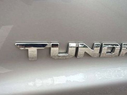 Used 2018 Toyota Tundra SR5 w/ TRD Off Road Package image 23