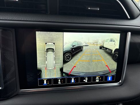 Certified 2022 GMC Yukon Denali w/ Denali Premium Package image 11