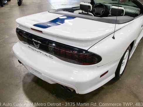 Used 1994 Pontiac Firebird Trans Am GT image 16