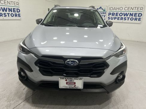 Certified 2025 Subaru Crosstrek 2.5i Premium AWD/4WD image 3