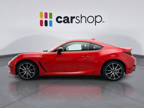 Used 2023 Toyota GR86 image 2