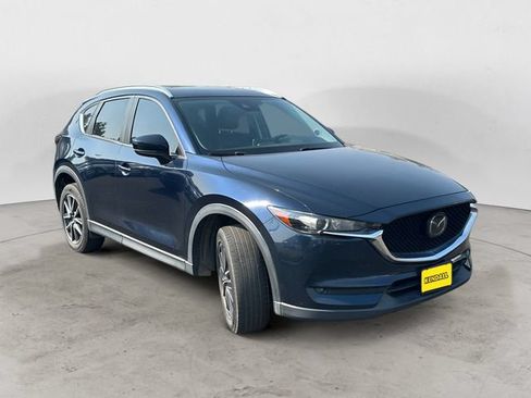 Used 2018 MAZDA CX-5 Touring w/ Preferred Equipment Package AWD/4WD image 3