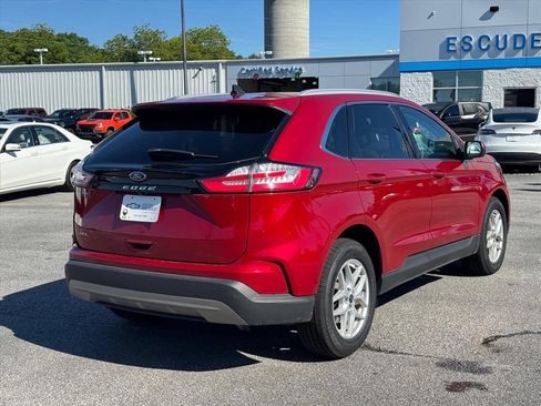 Used 2021 Ford Edge SEL w/ Convenience Package FWD image 3