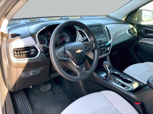 Used 2023 Chevrolet Equinox LS FWD image 18