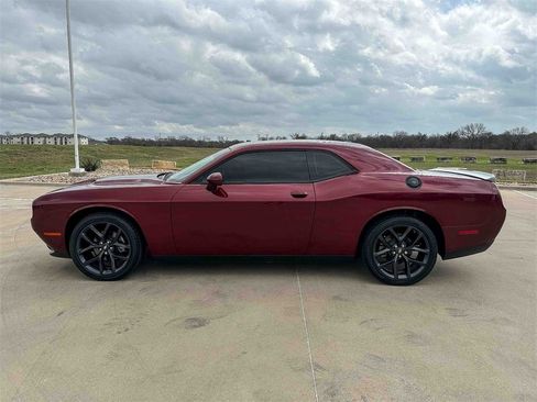 Used 2023 Dodge Challenger SXT w/ Blacktop Package image 6