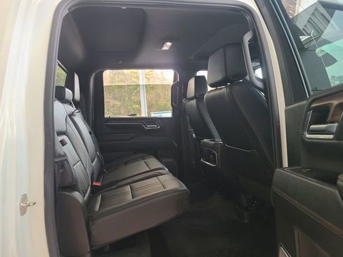 Used 2024 Chevrolet Silverado 2500 High Country w/ High Country Premium Package image 5