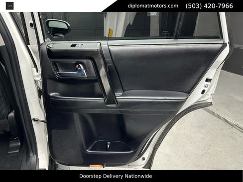 Used 2020 Toyota 4Runner TRD Off-Road image 35