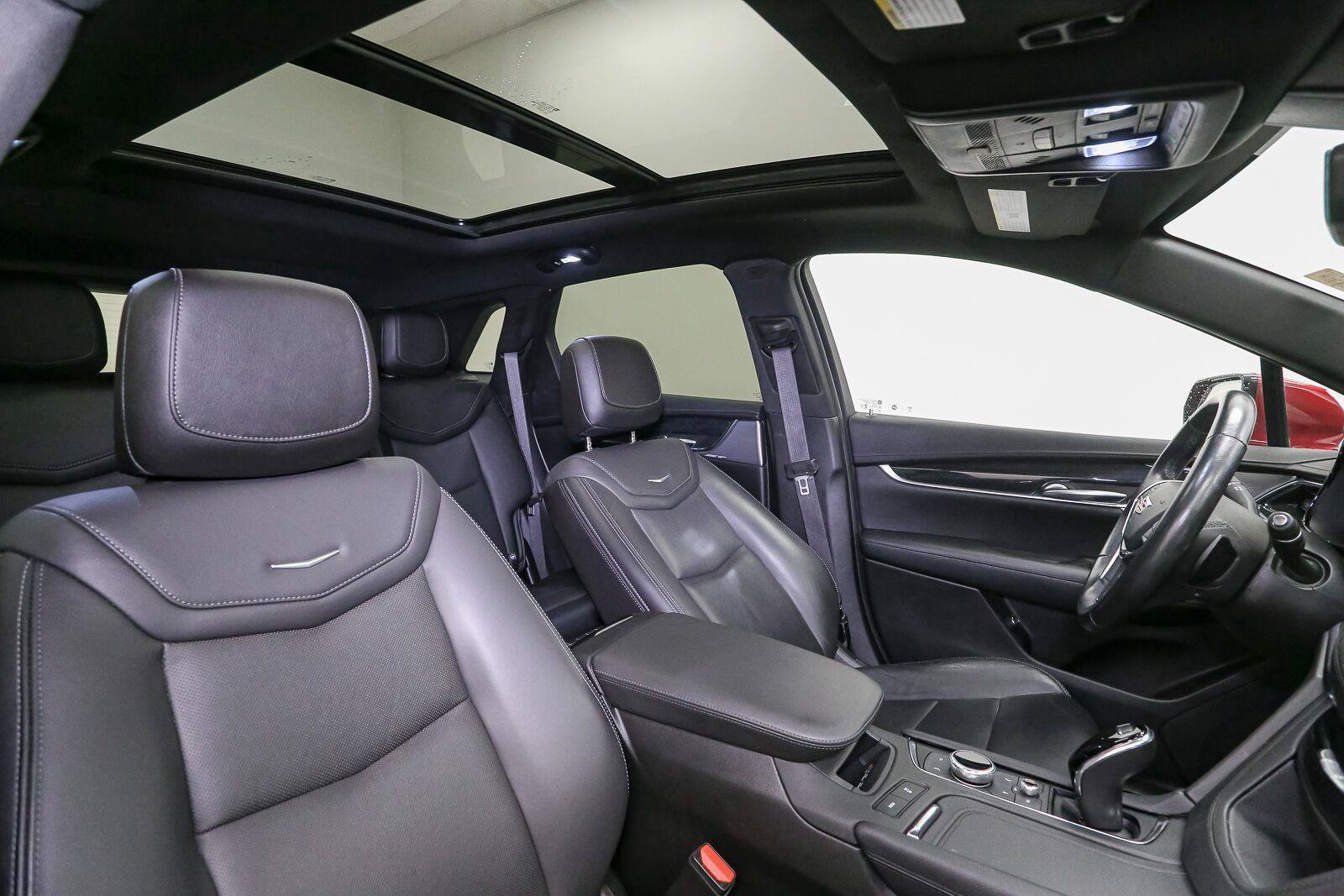 Used 2021 Cadillac XT5 Premium Luxury AWD/4WD image 18