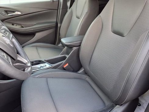 Used 2022 Buick Encore GX Select image 3