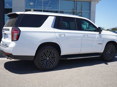 Used 2021 Chevrolet Tahoe Premier w/ Premium Package AWD/4WD image 10