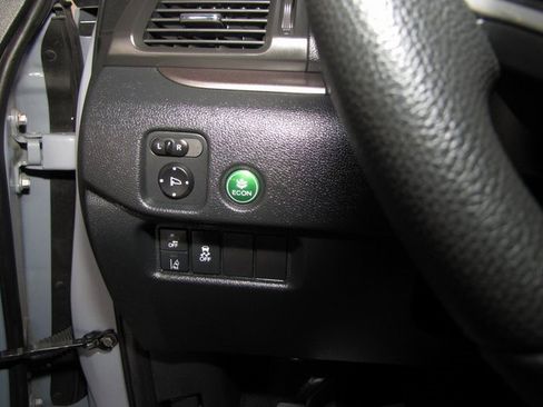 Certified 2022 Honda Pilot Sport image 8