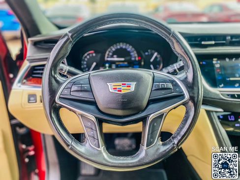 Used 2018 Cadillac XT5 Luxury w/ Driver Awareness Package FWD image 20