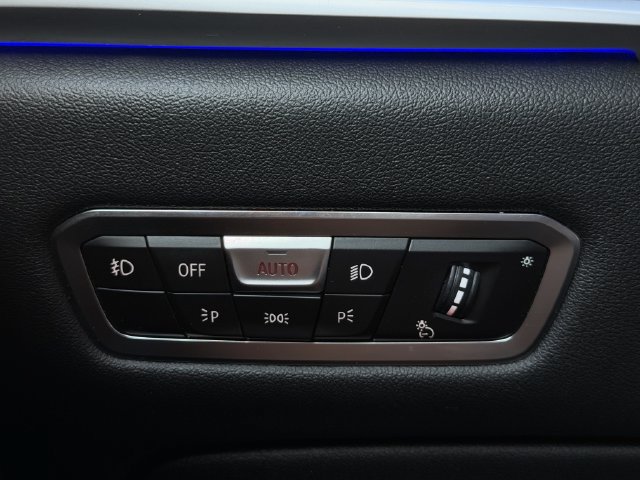 Used 2020 BMW X7 xDrive40i w/ Cold Weather Package AWD/4WD image 21