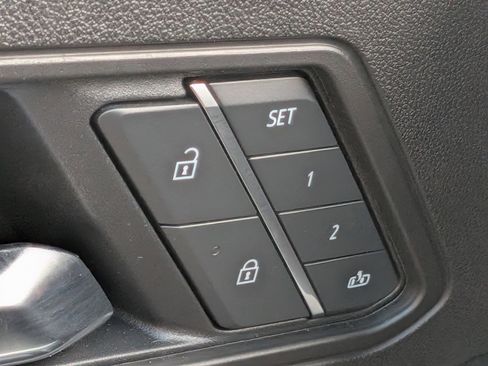 Used 2025 GMC Hummer EV 3X w/ LPO, Sport Package AWD/4WD image 23