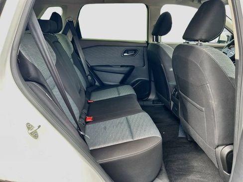 Certified 2023 Nissan Rogue SV FWD image 20