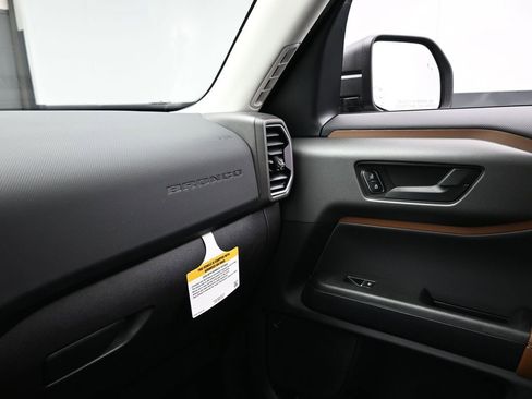 New 2025 Ford Bronco Sport Outer Banks w/ Outer Banks Tech Package+ image 18