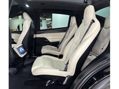 Used 2024 Tesla Model X Plaid AWD/4WD image 20
