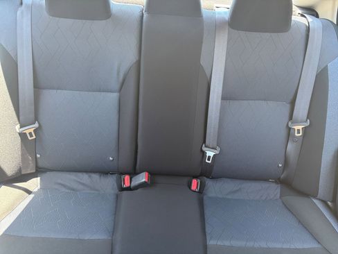 Used 2025 Nissan Versa SV FWD image 36