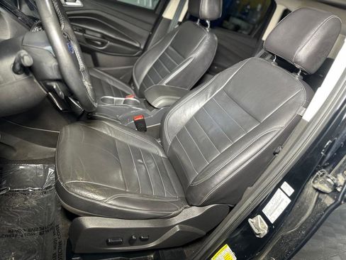 Used 2016 Ford Escape Titanium image 27