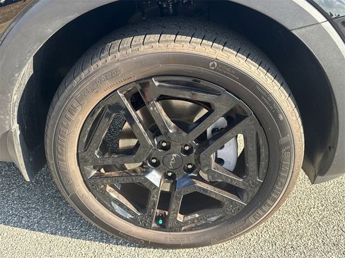 Used 2025 Kia Telluride SX Prestige X-Line image 12