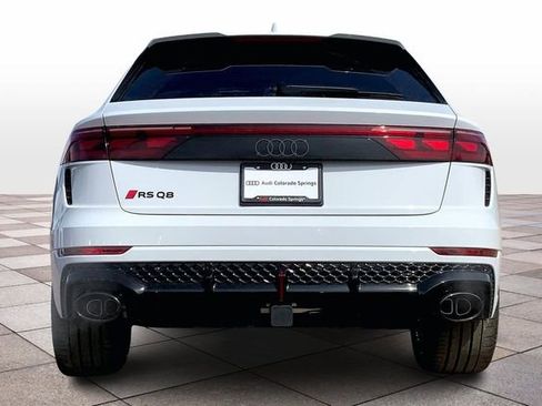 New 2026 Audi RS Q8 performance image 4