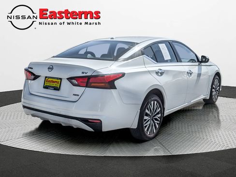 Used 2024 Nissan Altima 2.5 SV AWD/4WD image 5