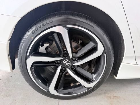 Used 2021 Honda Accord Sport image 4