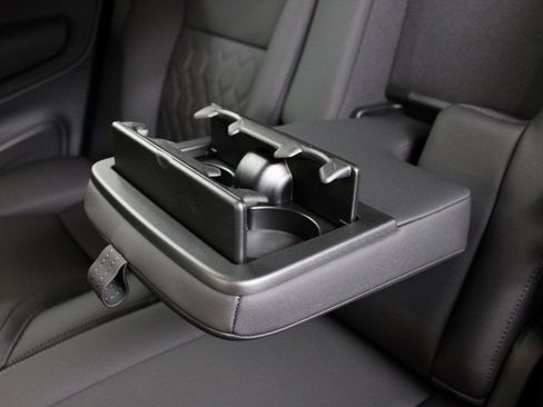 New 2025 Volvo XC90 T8 Core w/ Protection Package image 32