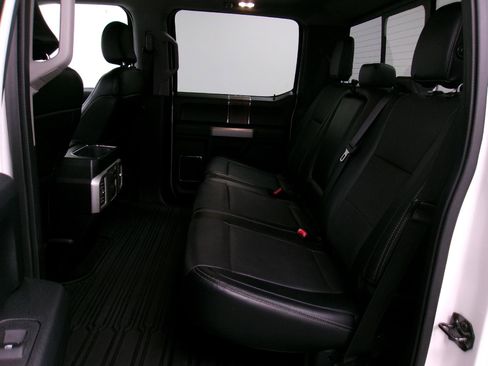 Used 2015 Ford F150 Lariat image 10