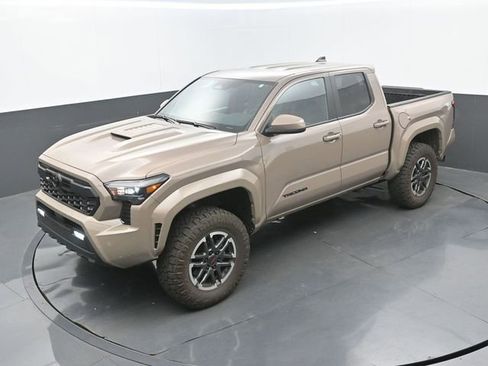 Used 2026 Toyota Tacoma TRD Sport AWD/4WD image 16